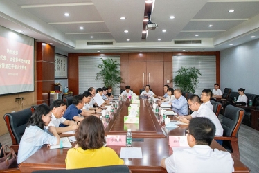 省人大代表、團省委書記何黎斌一行莅臨浙江鴻禧能源股份有限公司看望在平省人大代表